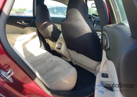 2015 Chrysler 200 Limited из США, поврежденный, VIN 1C3CCCAB0FN535755